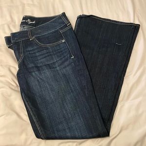 American eagle jeans!